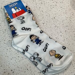 NWT Peanuts Socks w/ Snoopy, Charlie, Lucy